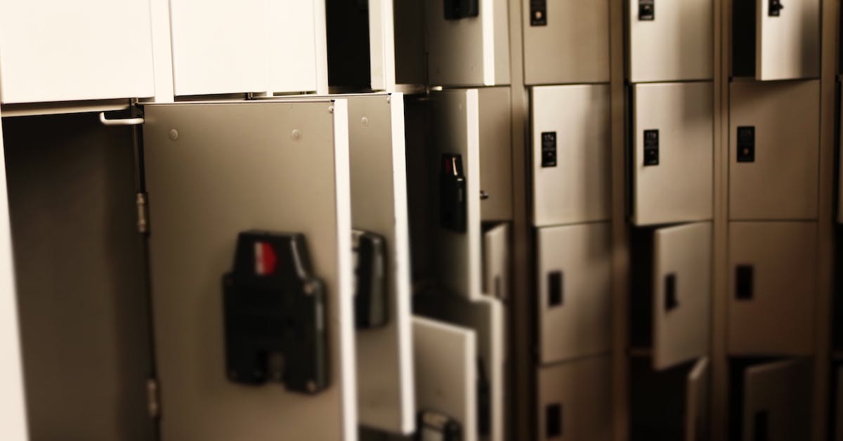 A Buyer’s Guide To Choosing The Right Locker
