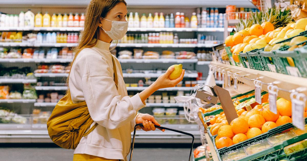Discount and budget retailers race to overtake 'big four'