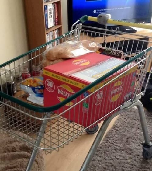 Shoppers steal trolleys to avoid 5p carrier bags
