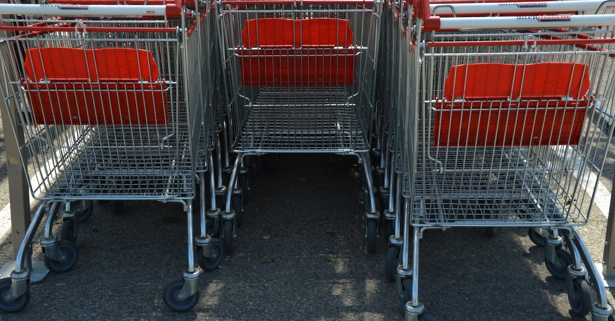Shoppers steal trolleys to avoid 5p carrier bags