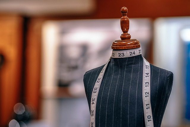 Can you make a dress without a mannequin?