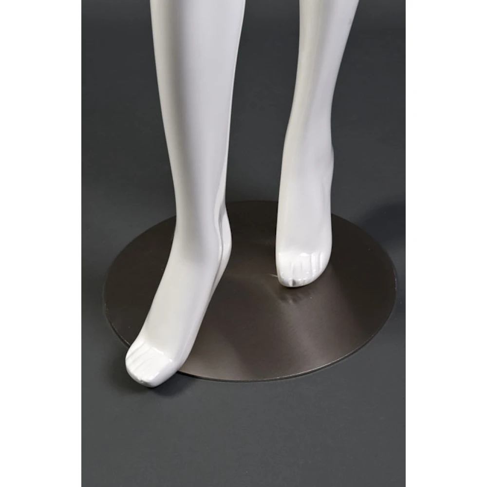 White Gloss Female Mannequin - Hands at Side, Straight Stance  71101